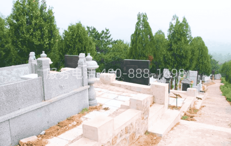 归山陵园环境图04